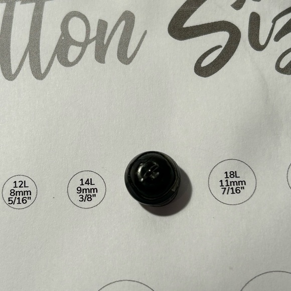 Antique Bright Cuts Metal Buttons - Picture 6 of 7